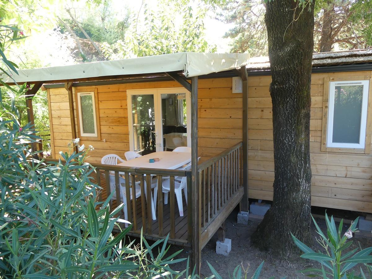 Camping Le Parc Des Monges Auribeau-sur-Siagne Zewnętrze zdjęcie