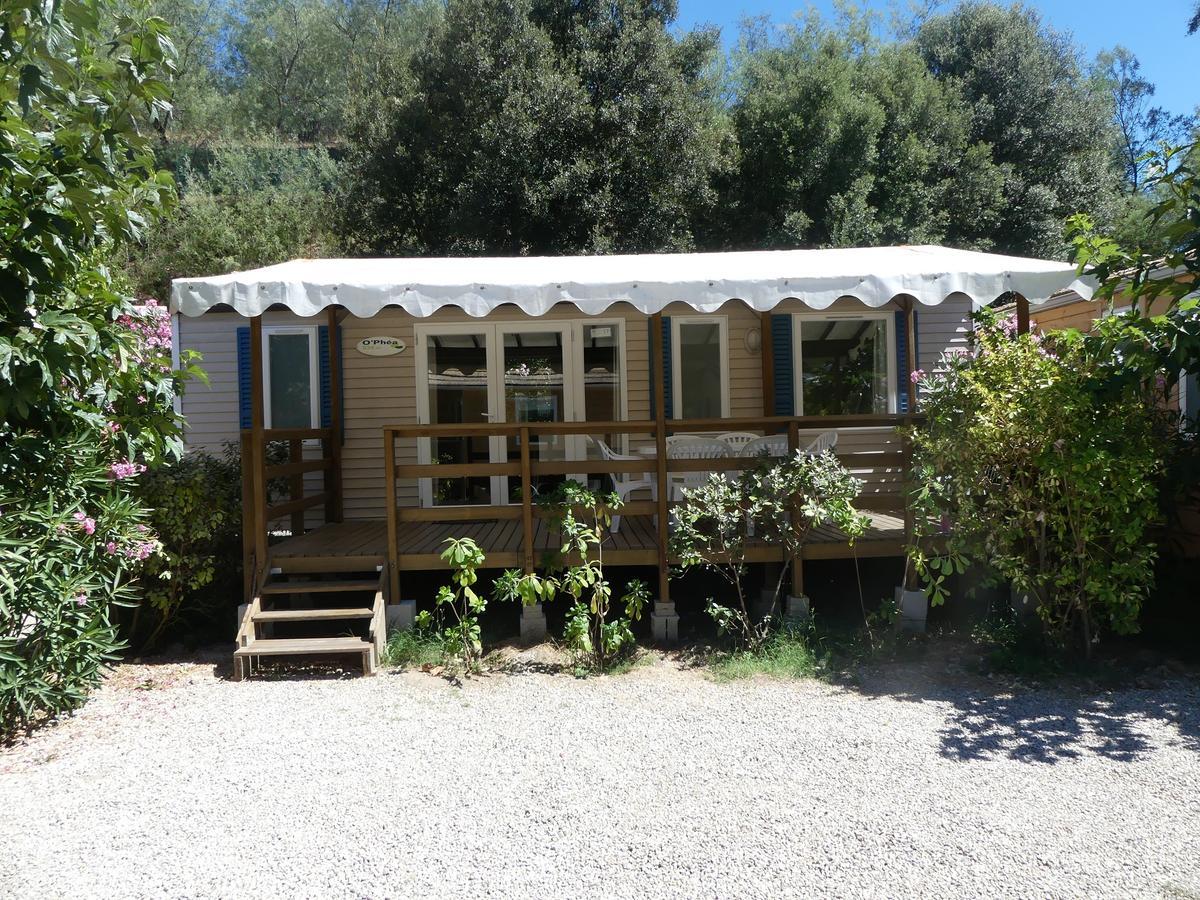 Camping Le Parc Des Monges Auribeau-sur-Siagne Zewnętrze zdjęcie