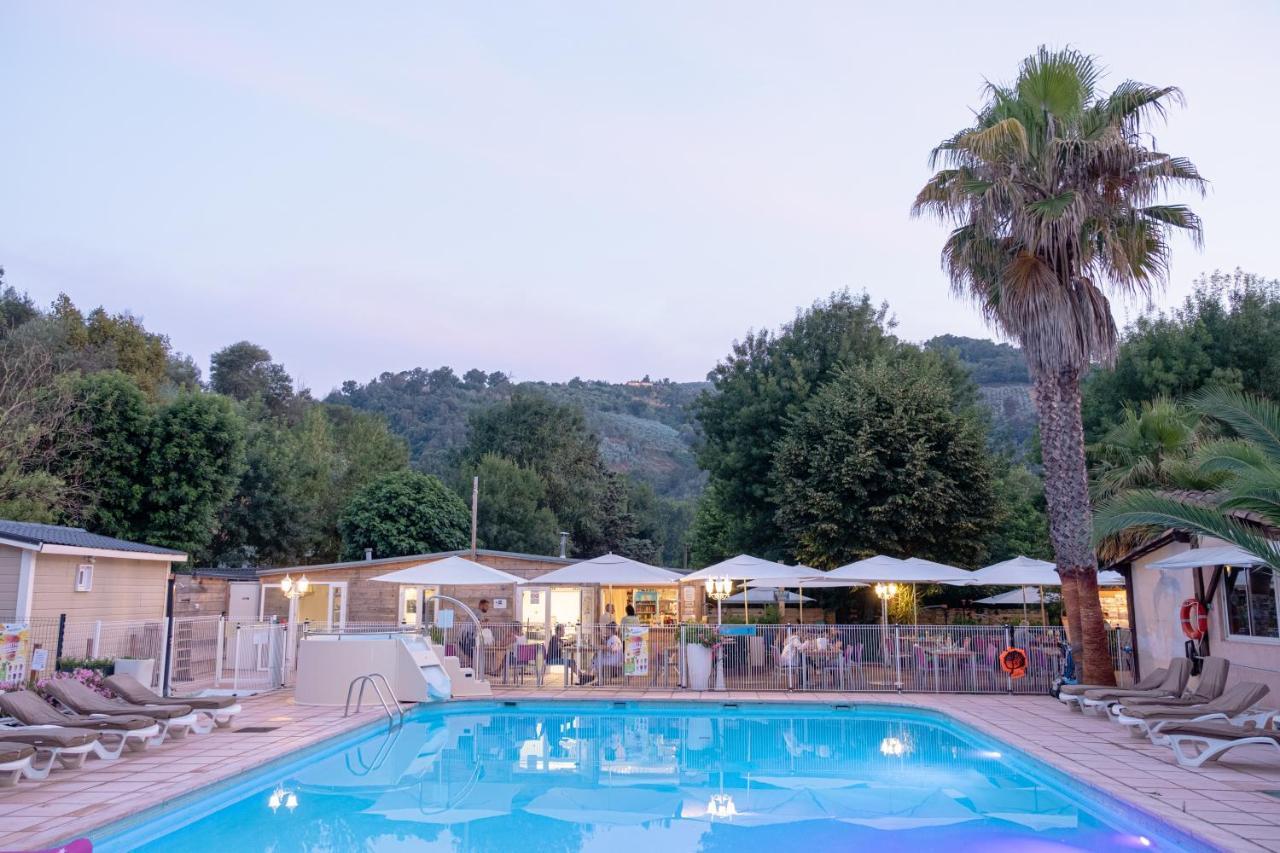 Camping Le Parc Des Monges Auribeau-sur-Siagne Zewnętrze zdjęcie